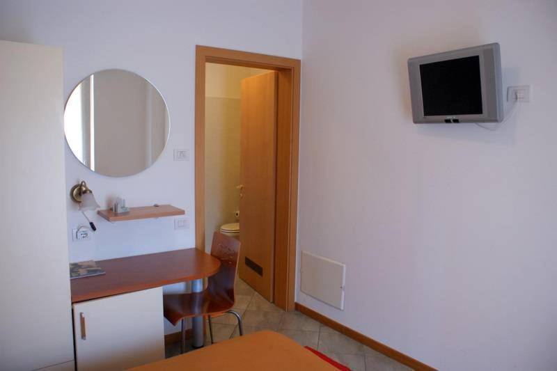 Hotel Il Pino Garlasco Buitenkant foto